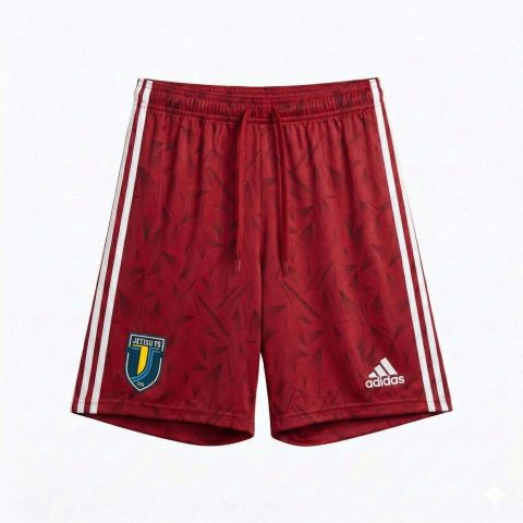 Красные шорты